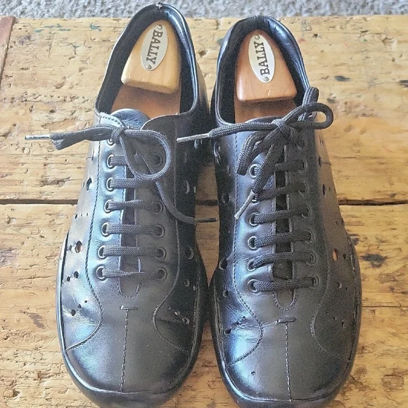 Prada | Shoes | Prada Black Leather Oxfords With Woven 